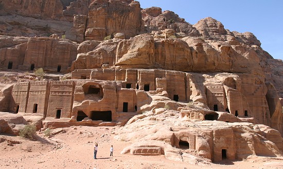 Street of the Facades.jpg - Street of the Facades - Petra - Jordan - November 2005